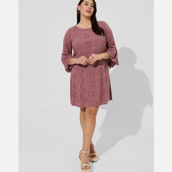 torrid Dresses & Skirts - Torrid Mini Challis Eyelet Dress Rose Taupe Bell Sleeve Size 3X